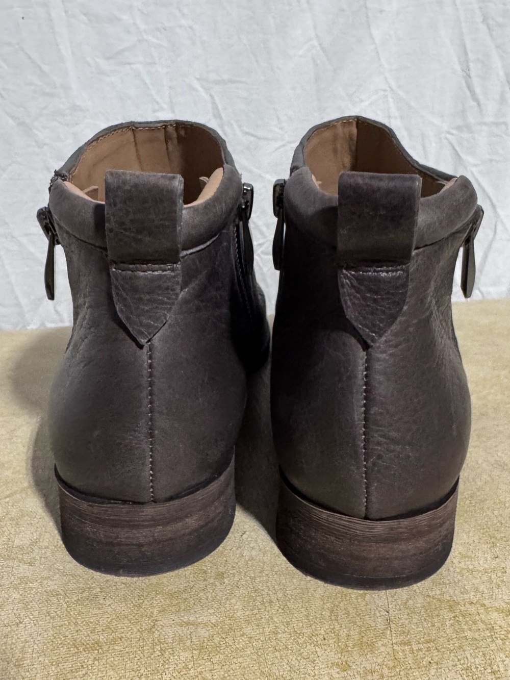 Franco Sarto dark gray brown leather booties Size 6 - Picture 3 of 7